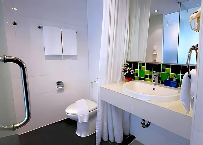 Citin Sukhumvit 11 Nana By Compass Hospitality Bangkok